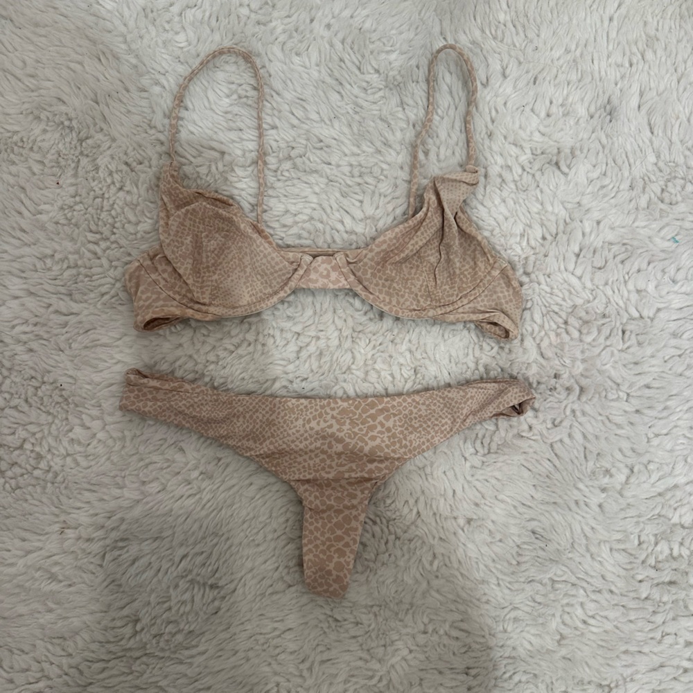 Acacia Swimwear Light Snake Manhattan Top Hookipa Bottom Set
